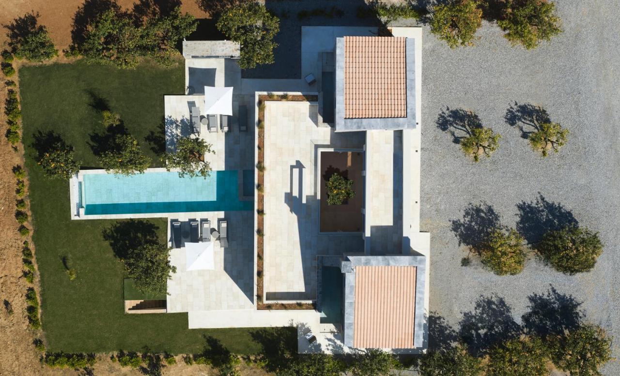 Citrus Grove Luxury Villas Skaleta Bagian luar foto